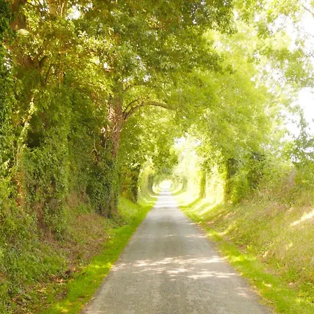 Nature Hideaway In St Germain Du Pert Dom wakacyjny
